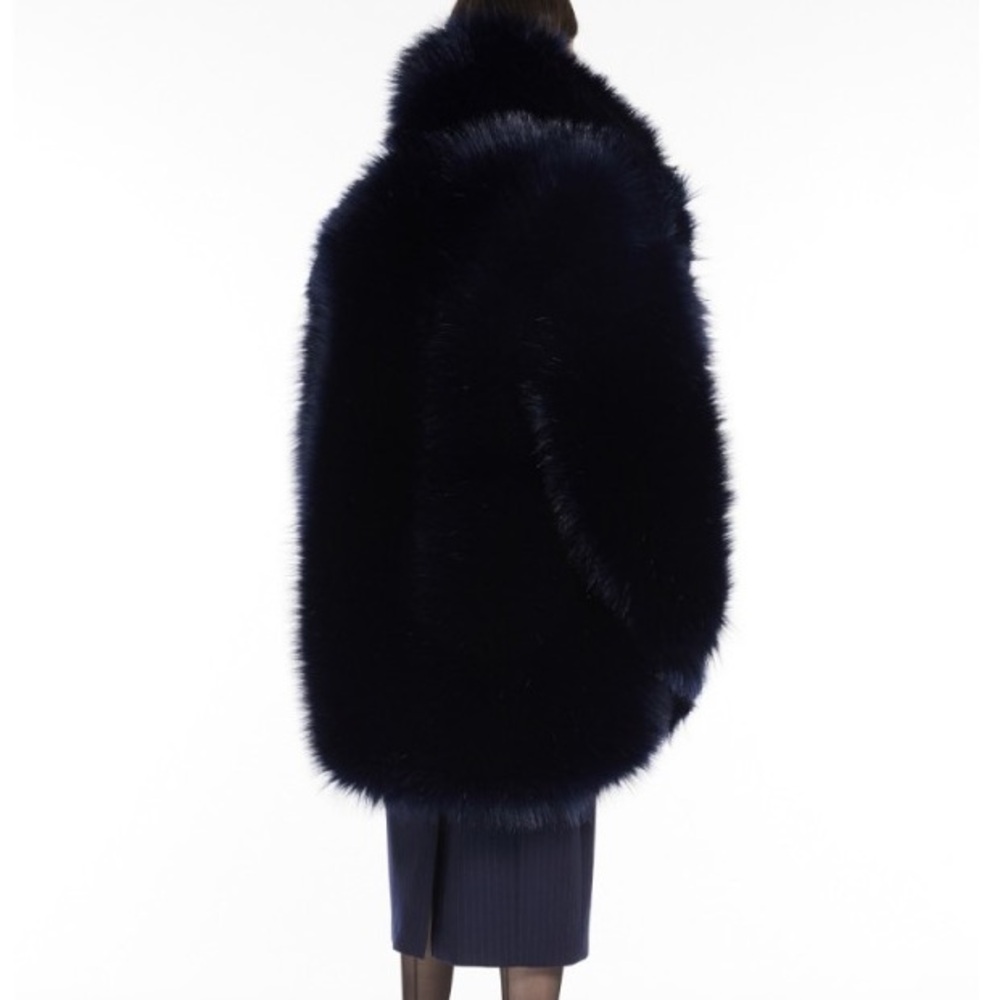 MaxMara Sportmax Women's Raid Oversized Faux Fur Coat in Ultramarine. Size L - Picture 10 of 10